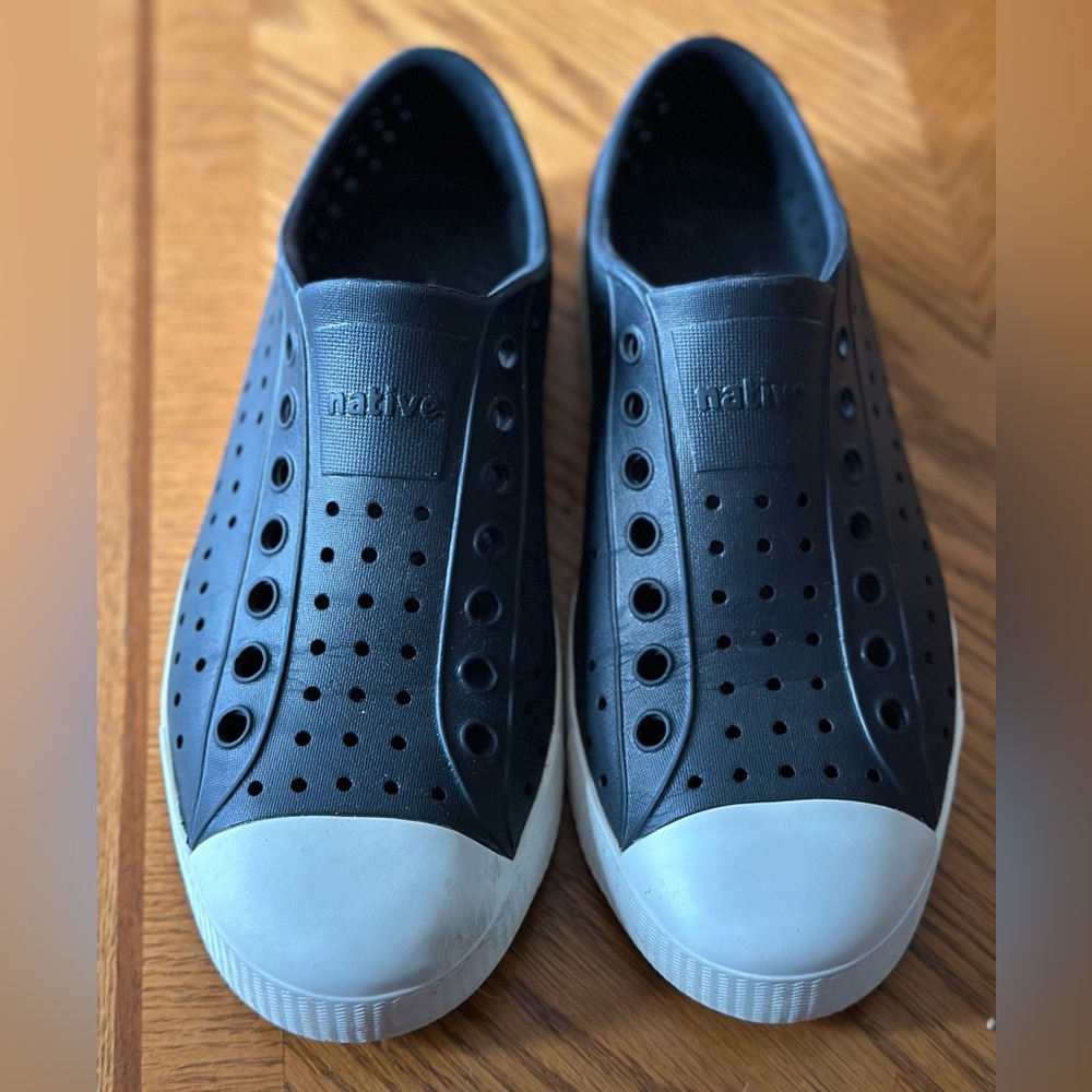 Black and white Native waterproof shoes EUC.